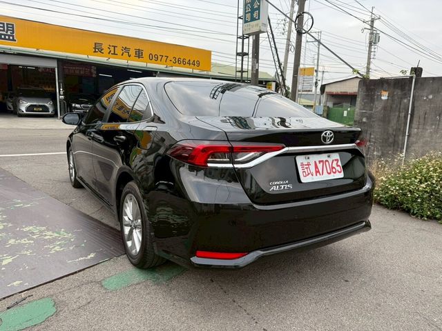 TOYOTA豐田 ALTIS  第4張相片