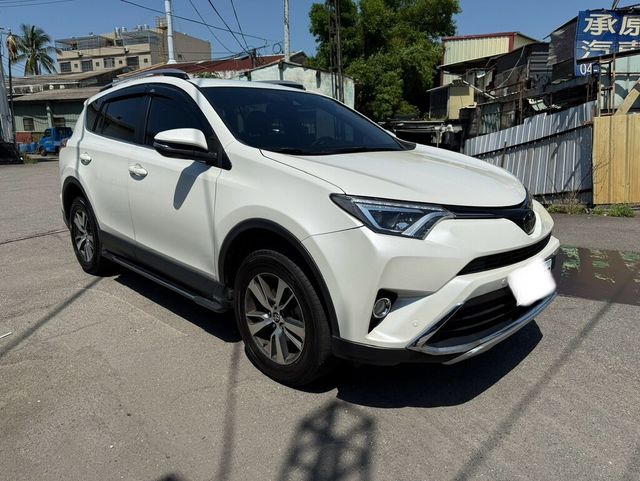 TOYOTA豐田 RAV4  第2張相片