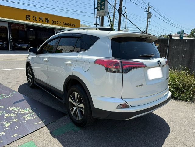 TOYOTA豐田 RAV4  第4張相片