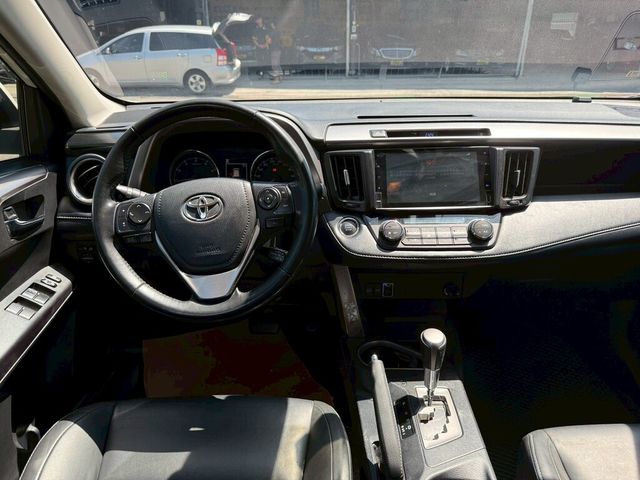 TOYOTA豐田 RAV4  第5張相片