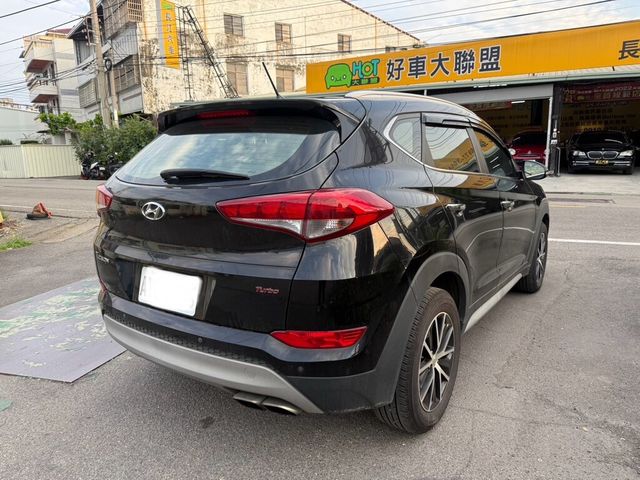 NISSAN日產 LIVINA  第4張相片