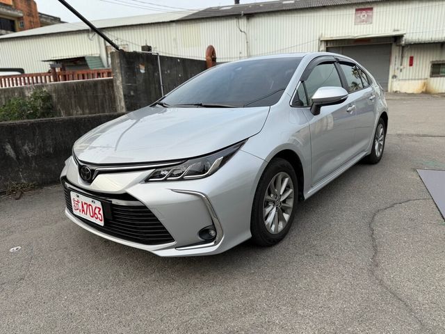 TOYOTA豐田 ALTIS  第1張相片