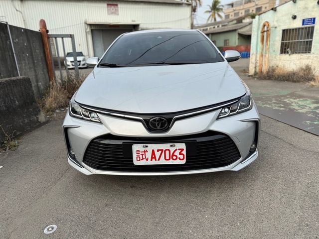 TOYOTA豐田 ALTIS  第2張相片
