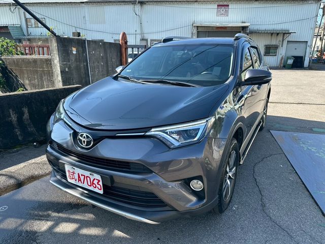 TOYOTA豐田 RAV4  第1張相片
