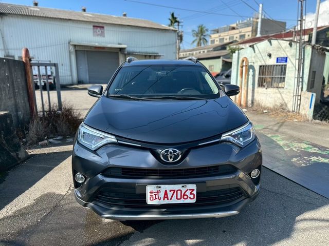 TOYOTA豐田 RAV4  第2張相片