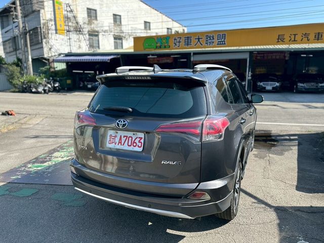 TOYOTA豐田 RAV4  第4張相片