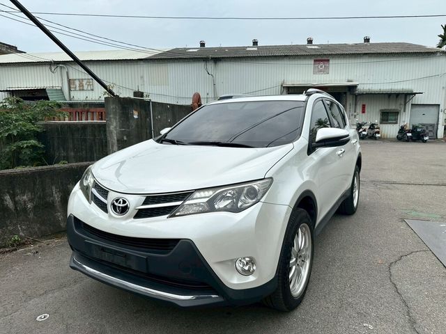 TOYOTA豐田 RAV4  第1張相片