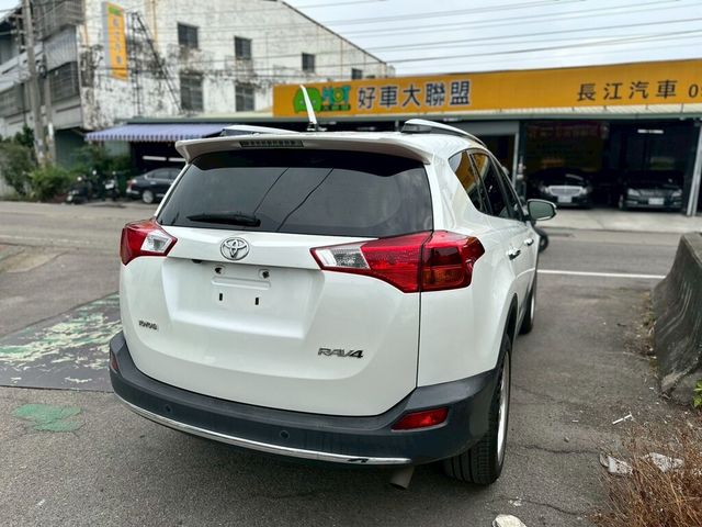 TOYOTA豐田 RAV4  第4張相片