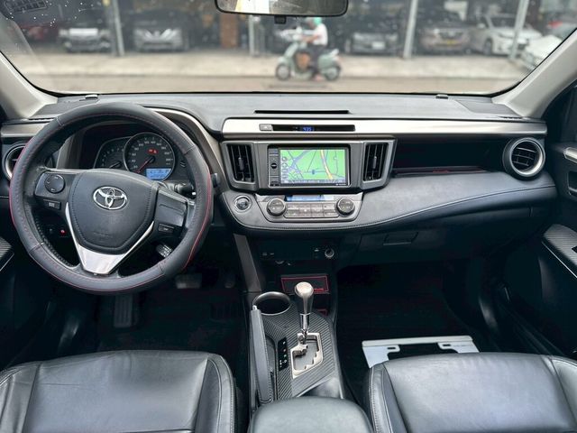 TOYOTA豐田 RAV4  第7張相片