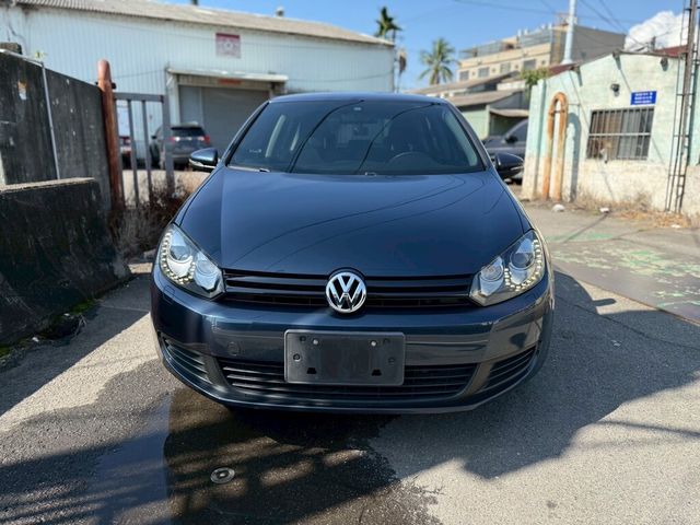 VOLKSWAGEN福斯 GOLF  第2張相片