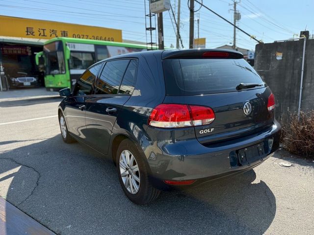 VOLKSWAGEN福斯 GOLF  第6張相片
