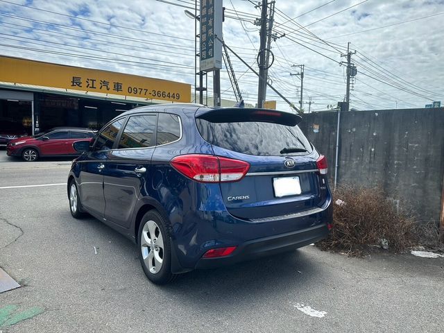 KIA起亞 CARENS  第6張相片