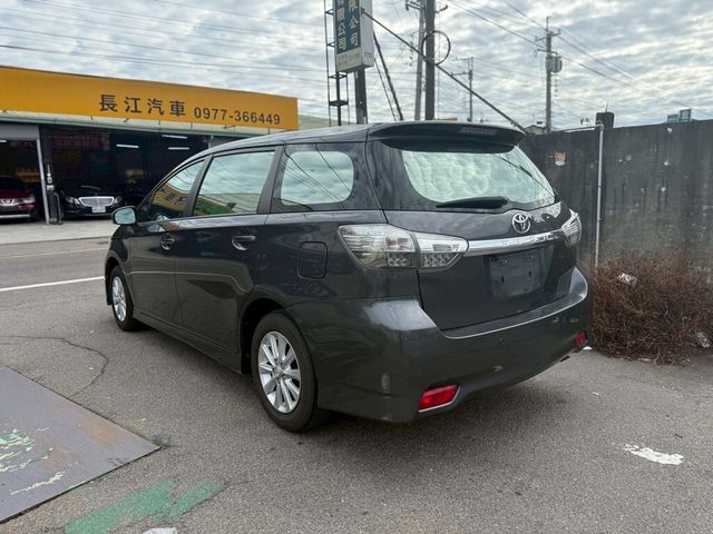 TOYOTA豐田 WISH  第6張相片