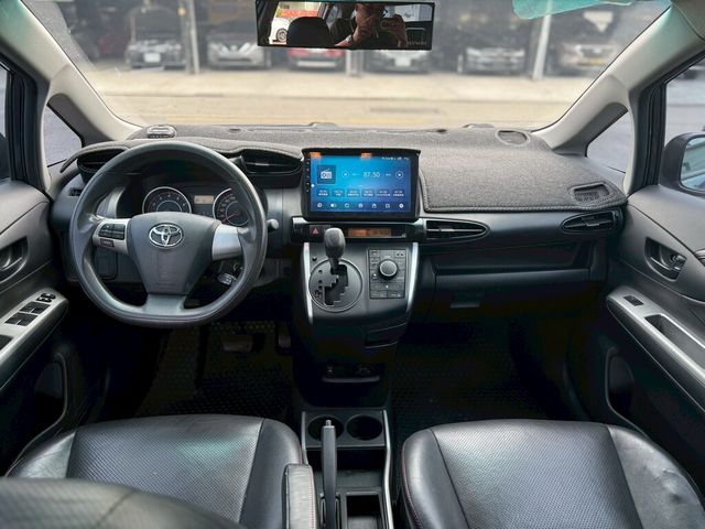 TOYOTA豐田 WISH  第10張相片