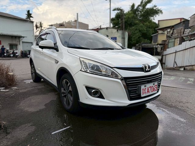 LUXGEN納智捷 U6 TURBO  第2張相片