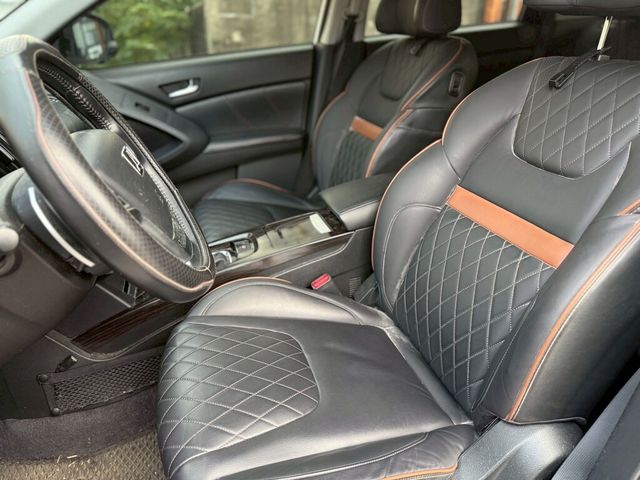 LUXGEN納智捷 U6 TURBO  第6張相片