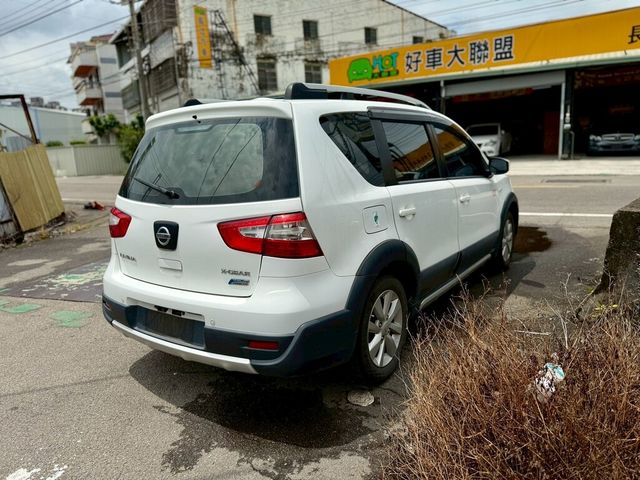 NISSAN日產 LIVINA  第5張相片
