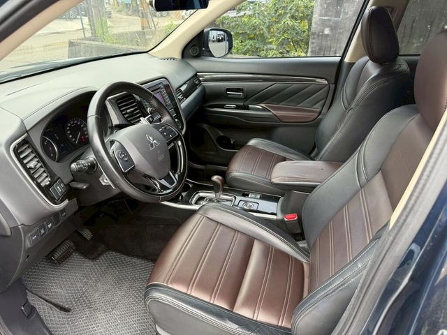 MITSUBISHI三菱 OUTLANDER  第7張相片