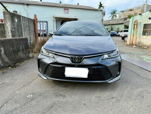 TOYOTA豐田 ALTIS  第2張相片