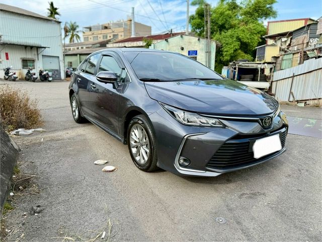 TOYOTA豐田 ALTIS  第3張相片