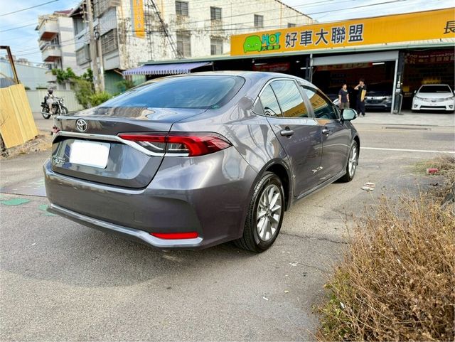 TOYOTA豐田 ALTIS  第4張相片