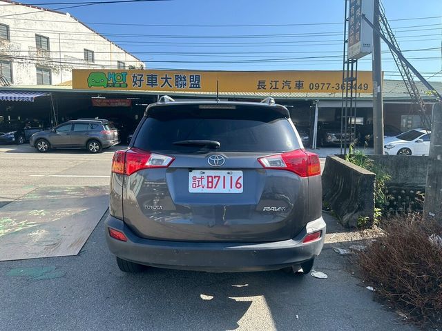 TOYOTA豐田 RAV4  第5張相片
