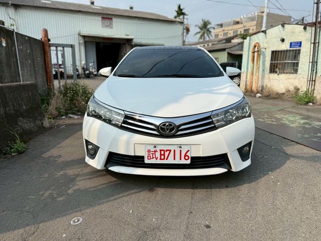 TOYOTA豐田 ALTIS  第2張相片