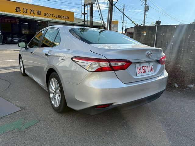 TOYOTA豐田 CAMRY  第4張相片