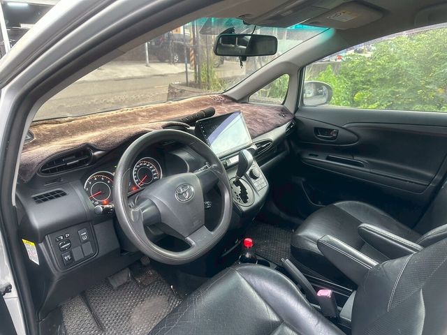 TOYOTA豐田 WISH  第7張相片