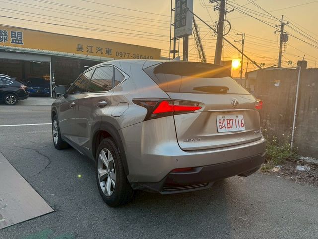 LEXUS凌志 NX300H  第6張相片