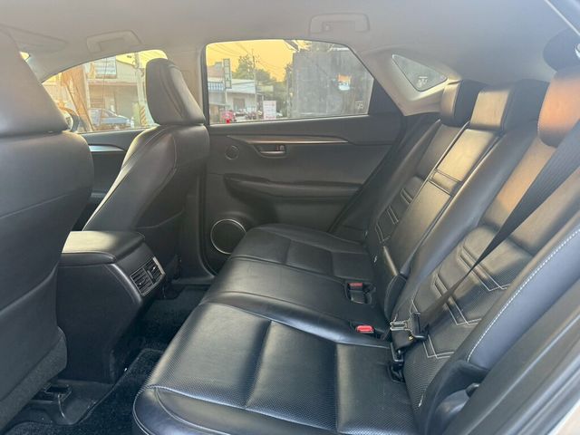 LEXUS凌志 NX300H  第8張相片