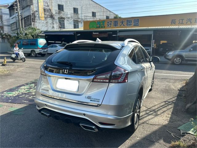 LUXGEN納智捷 U6 TURBO  第3張相片