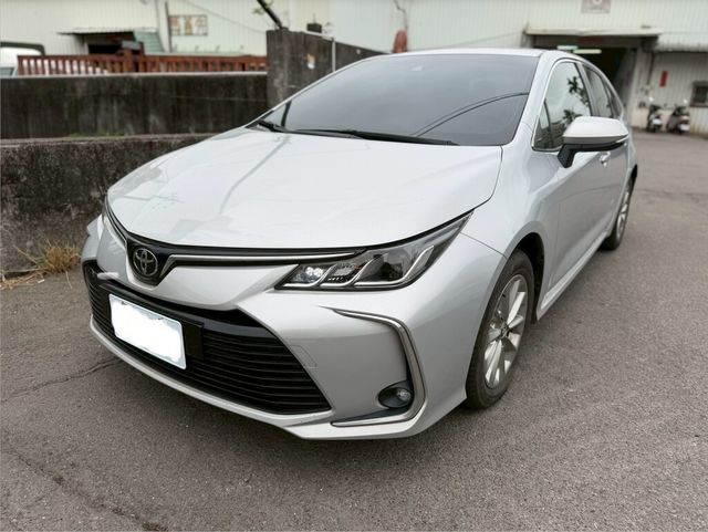 TOYOTA豐田 ALTIS  第1張相片