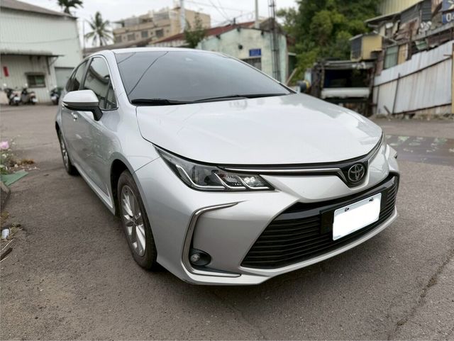 TOYOTA豐田 ALTIS  第2張相片