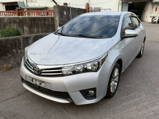 TOYOTA豐田 ALTIS  第1張相片