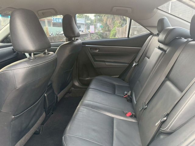 TOYOTA豐田 ALTIS  第6張相片
