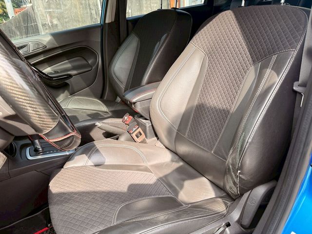 FORD福特 FIESTA  第7張相片