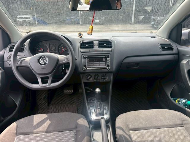 VOLKSWAGEN福斯 POLO  第7張相片