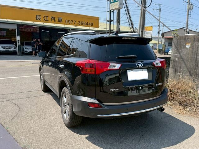 TOYOTA豐田 RAV4  第3張相片