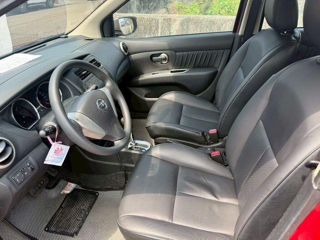 NISSAN日產 LIVINA  第7張相片