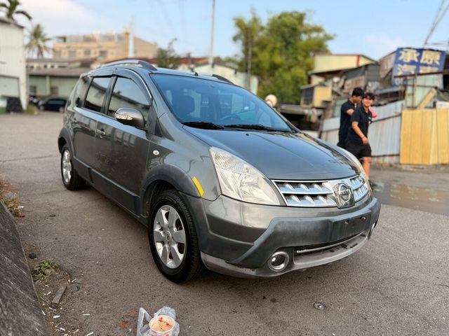 NISSAN日產 LIVINA  第3張相片