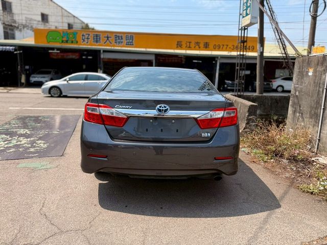 TOYOTA豐田 CAMRY HYBRID  第5張相片