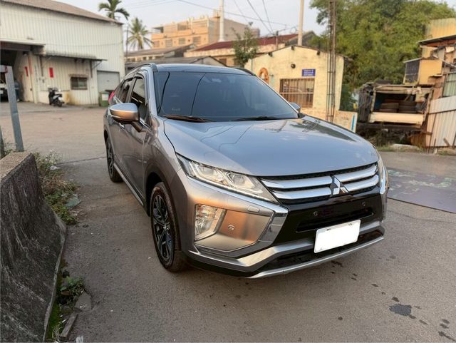 MITSUBISHI三菱 ECLIPSE  第2張相片