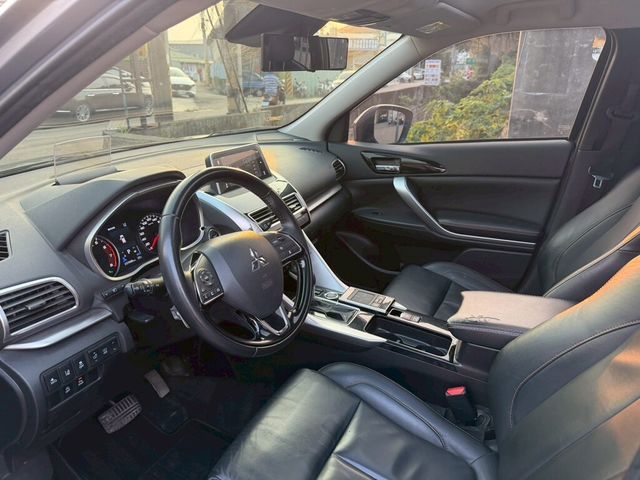 MITSUBISHI三菱 ECLIPSE  第5張相片