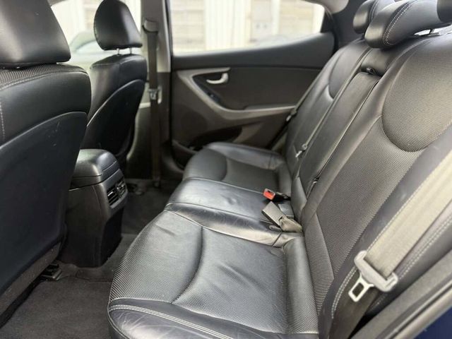 HYUNDAI現代 ELANTRA  第6張相片