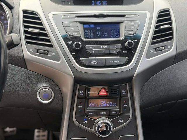 HYUNDAI現代 ELANTRA  第7張相片