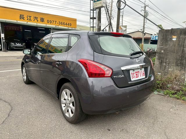 NISSAN日產 TIIDA  第3張相片
