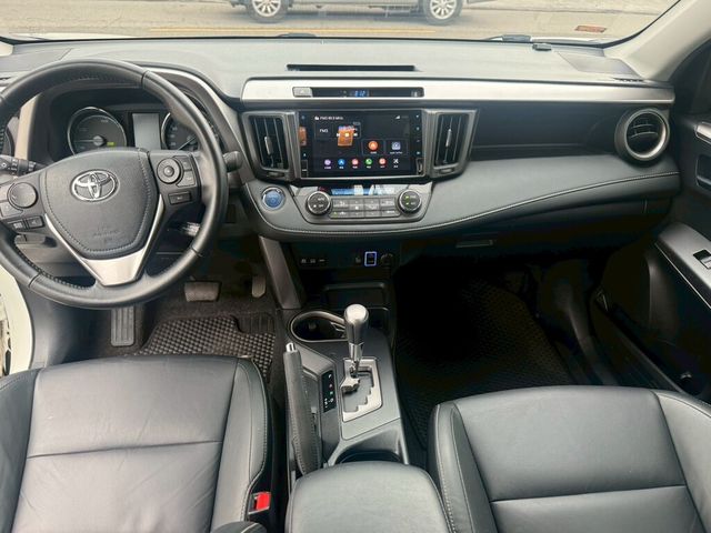 TOYOTA豐田 RAV4  第9張相片