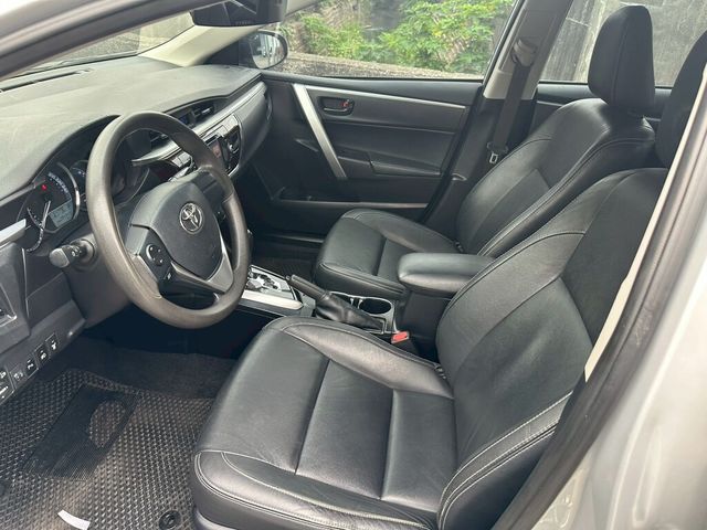 TOYOTA豐田 ALTIS  第5張相片