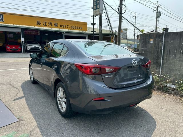 MAZDA馬自達 MAZDA 3  第3張相片